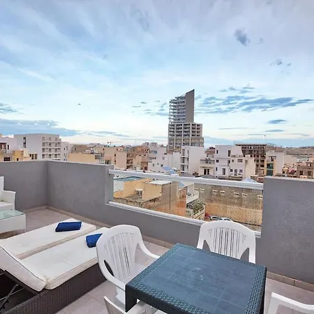 아파트 Beautiful, 2br Penthouse With Large Balcony + Bbq By 360 Estates