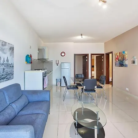 Appartamento Beautiful, 2br Penthouse With Large Balcony + Bbq By 360 Estates *